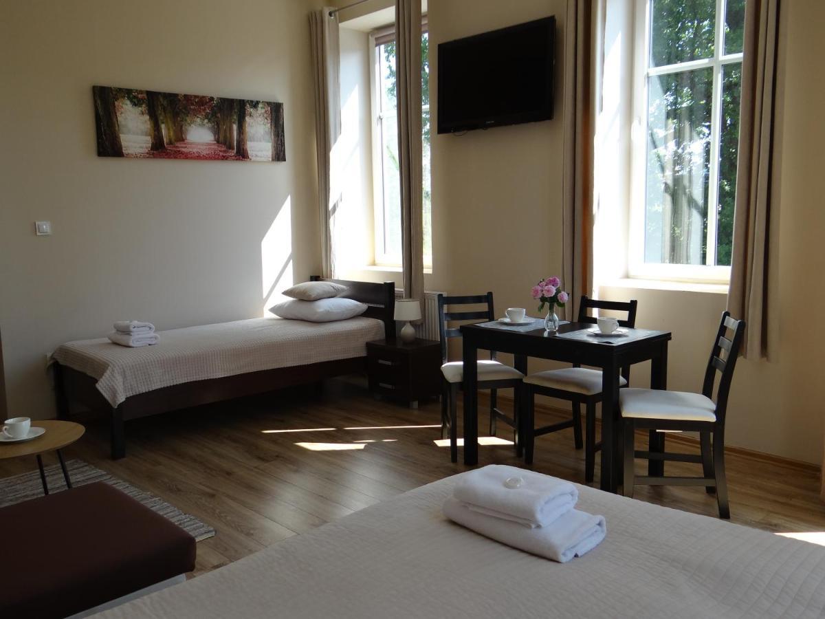 אוסטראון The Lion Rooms מראה חיצוני תמונה