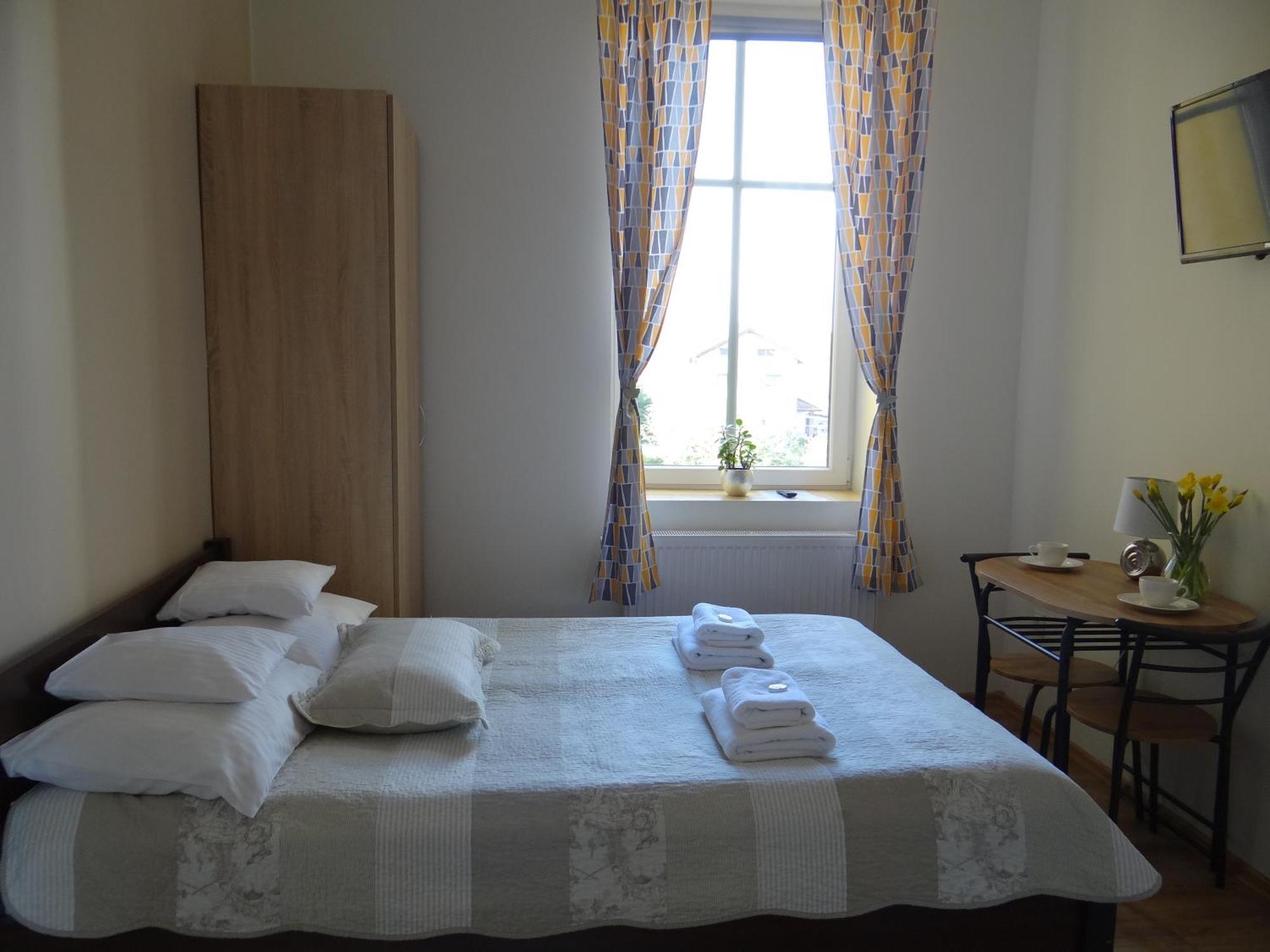 אוסטראון The Lion Rooms מראה חיצוני תמונה