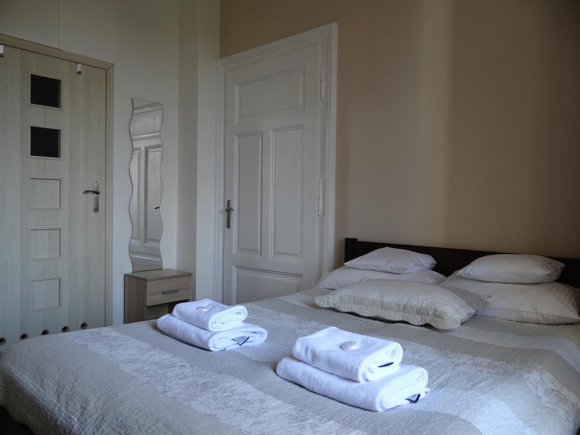 אוסטראון The Lion Rooms מראה חיצוני תמונה